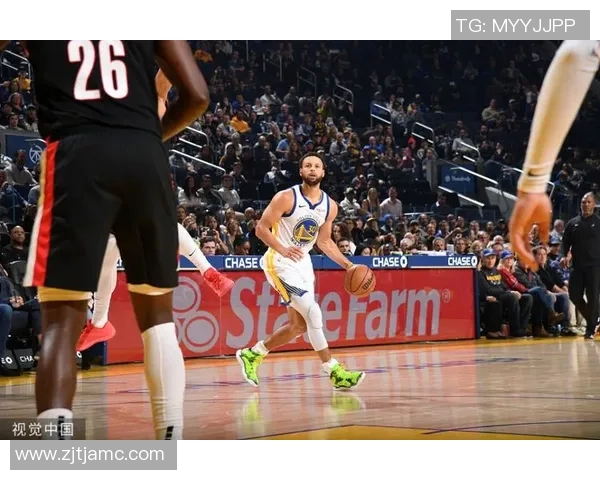 2017年NBA季后赛勇士与开拓者第三场激战回顾与精彩瞬间分析